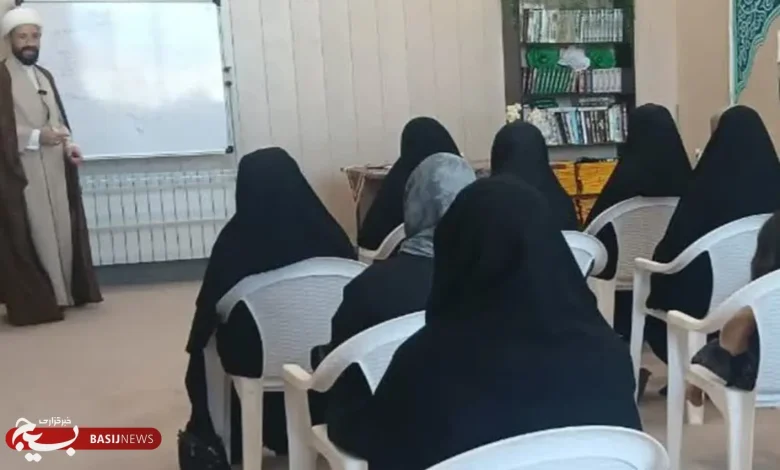 تربیت فرزند از خودسازی والدین آغاز می‌شود/خانواده مطلوب با تربیت ایمانی و اخلاقی فرزندان شکل