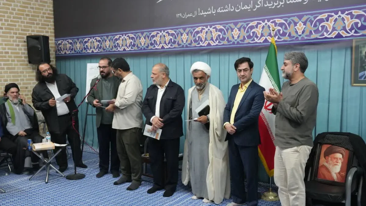 تجلیل از شاعران حماسه‌آفرین «شعر هنگامه» با حضور فرمانده سپاه قم