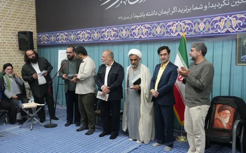 تجلیل از شاعران حماسه‌آفرین «شعر هنگامه» با حضور فرمانده سپاه قم