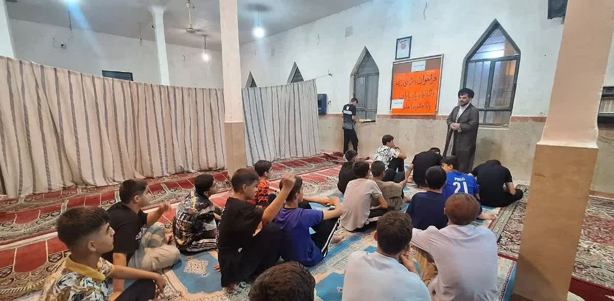 افزایش آگاهی و بصیرت در میان نسل نوجوان