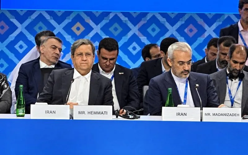 همتی: ادعای فروپاشی اقتصاد ایران توهم است