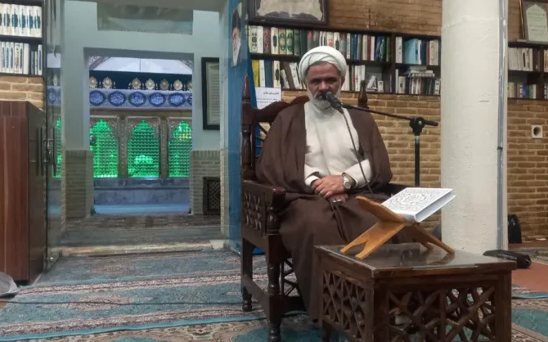 مکتب زهرای مرضیه سلام الله علیها ایستادگی درمقابل ظلم و ستم است مکتب زهرای مرضیه سلام الله علیها ایستادگی درمقابل ظلم و ستم است